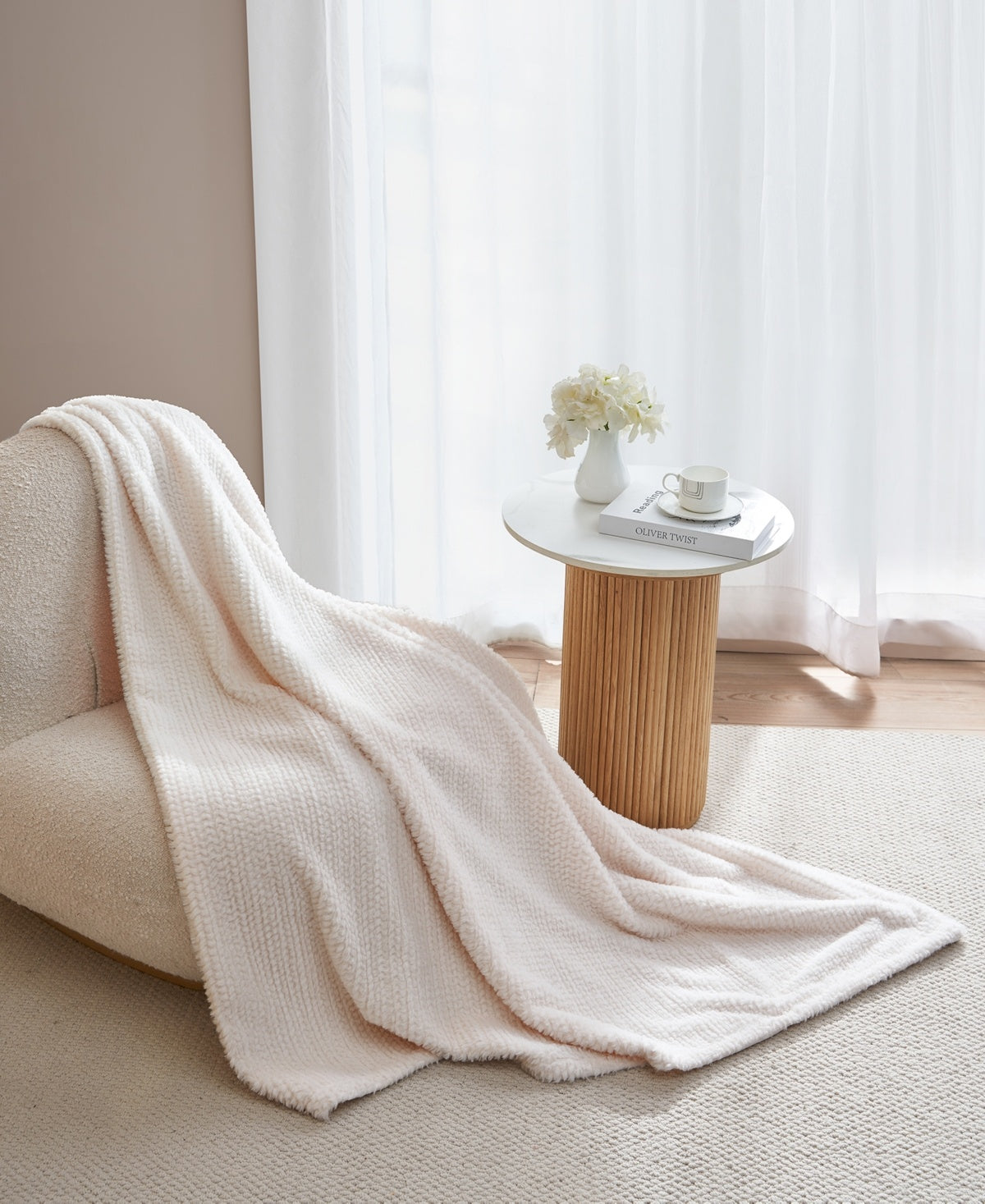 Royal Luxe Plush Throw, Offwhite Squares