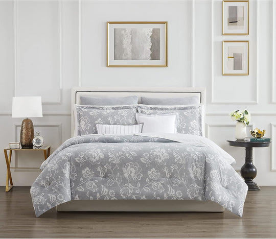 Royal Velvet Classic Floral Full/Queen Comforter, Queen Size, Silver
